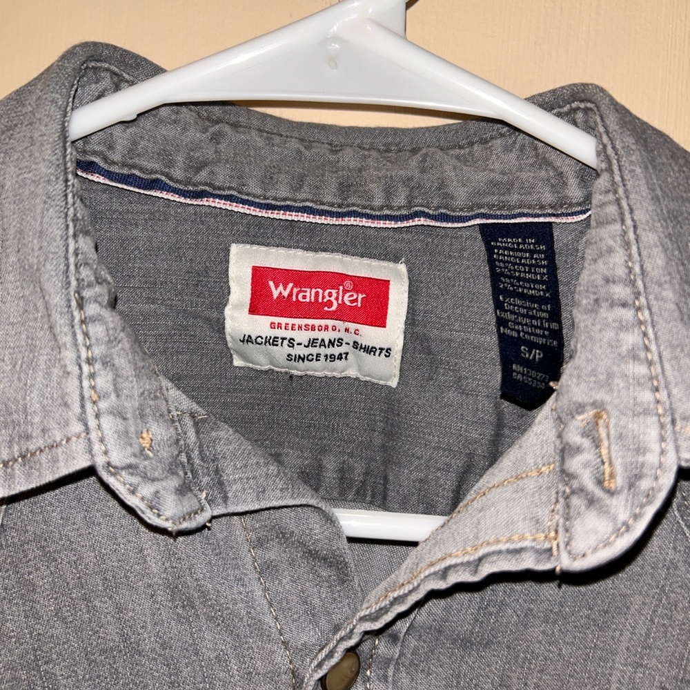 men’s WRANGLER pearl snap shirt | size small - Picture 4 of 4